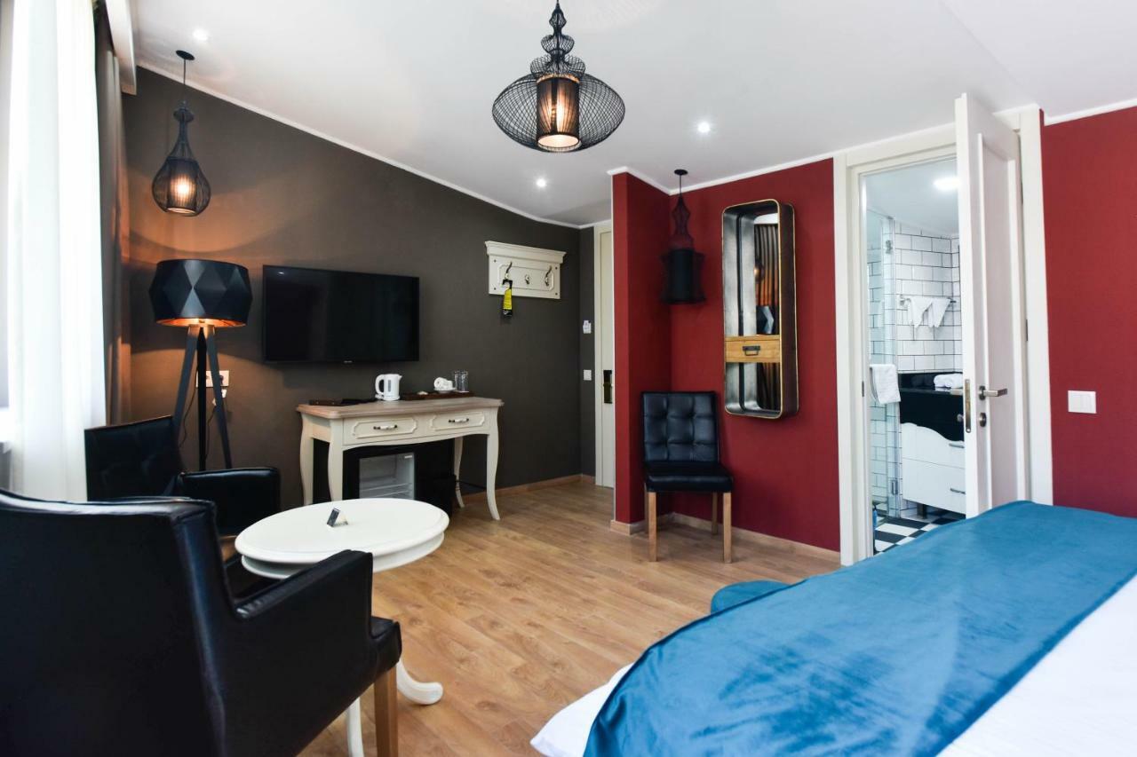 Otel Khokhobi Old 4*